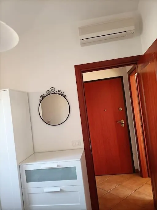 Bilocale Con Veranda E Posto Auto Privato Olbia