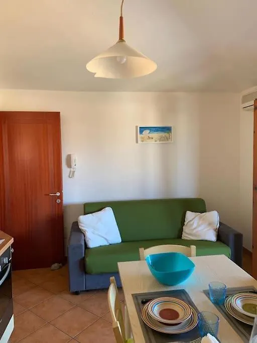 Appartement Bilocale Con Veranda E Posto Auto Privato Olbia Italië
